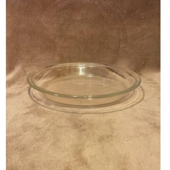 Vintage Pyrex Bakeware 9" Glass 209 Pie Plate - Picture 1 of 5